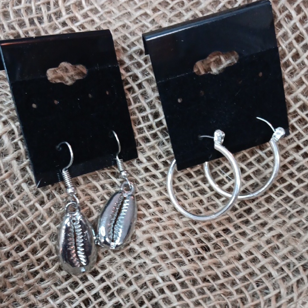 Silver Shell and Hoop Earrings Set - Picture 4 of 7